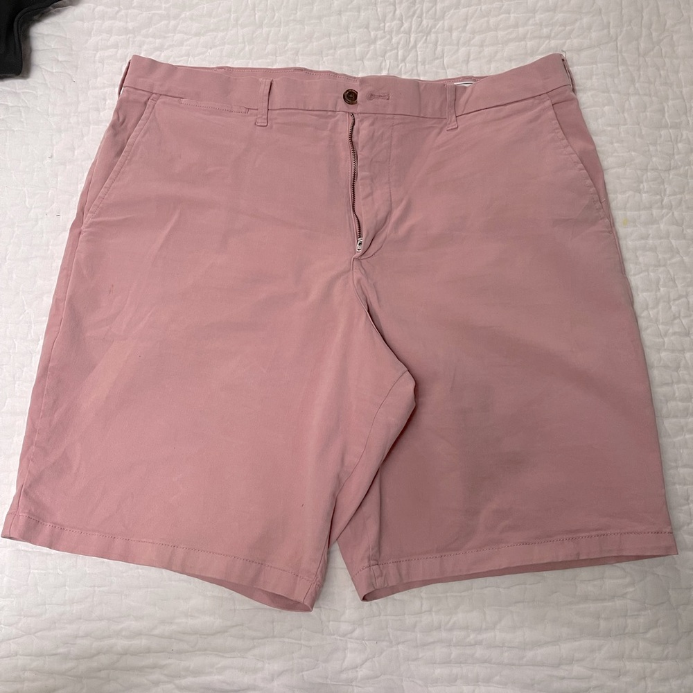 GAP men’s chino shorts